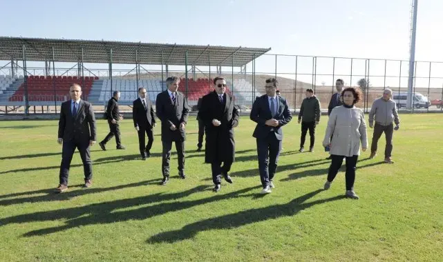 Vali Musa Işın, Yoncalı Spor Tesisleri'nde incelemelerde bulundu