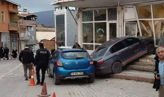 Domaniç'teki ilginç kaza kamerada