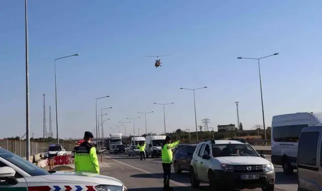 Jandarmanın havadaki gözü 'cayrokopter' ile otoyolda denetim