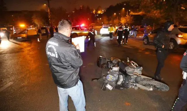 Kahramanmaraş'ta yunus polislerine otomobil çarptı: 2 polis yaralı