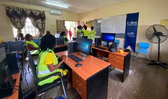 TİKA, Sierra Leone'de Mesleki Eğitime desteğini sürdürüyor