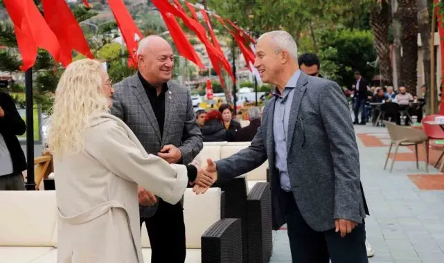 Alanya İskele Çay Bahçesi hizmete açıldı