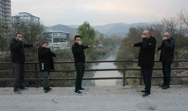 Tersakan Çayı 'zehir' akıyor
