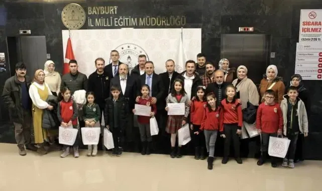 "Minik Eller Tasarlıyor" yarışmasında Ekim ayı teması: Oyun parkımı tasarlıyorum
