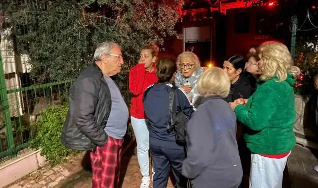 Evi yanan yaşlı kadın, canını zor kurtardı
