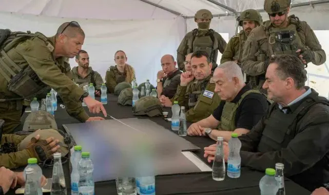 Netanyahu, Gazze'yi ikiye bölen Netzarim Koridoru'na gitti