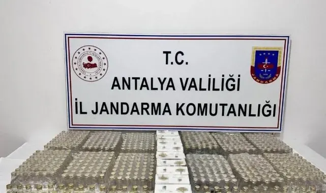 Side'de otele kaçak içki baskını
