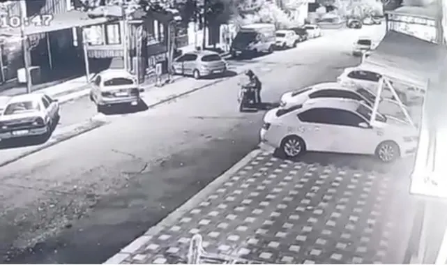 Kaza yapan motosikletli, kaskı sayesinde ağır bir yara almadan kurtuldu