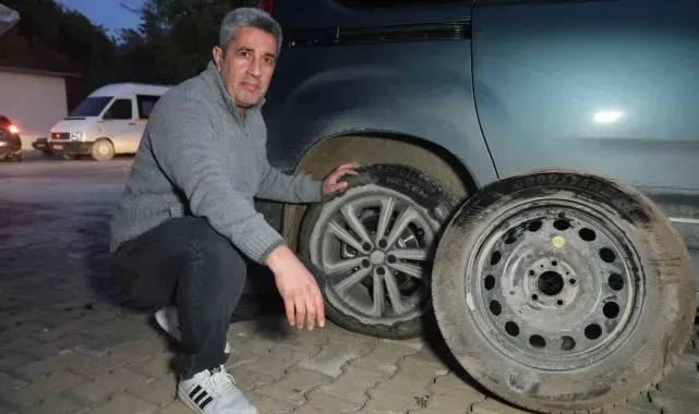 Sıfır olarak satın aldığı sıfır aracındaki lastik oyununu lastiğin patlamasıyla fark etti