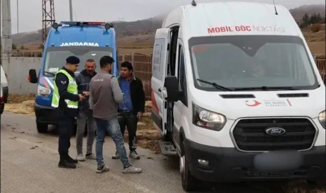 Bilecik'te 5'i düzensiz göçmen, 8'i araması bulunan 13 kişi yakalandı