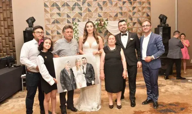 Bu ressamın tabloları kalplere dokunuyor
