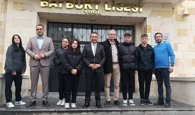 9 günlük ara tatil sonrası Bayburt'ta öğrenciler dersbaşı yaptı