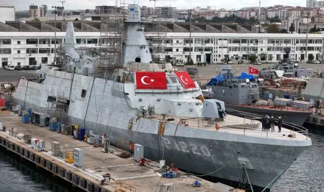 Milli karakol gemisi TCG AKHİSAR yerli ve milli silah sistemleriyle dikkat çekiyor