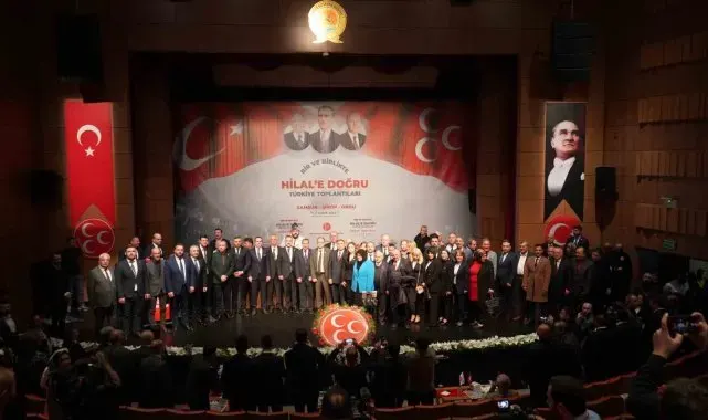MHP'nin 'Bir ve Birlikte Hilale Doğru Türkiye Toplantıları' Samsun'da gerçekleşti