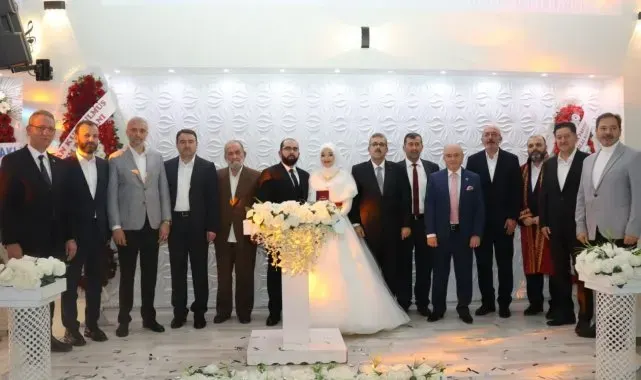 Kütahya'da Önsay ve Şen ailelerinin mutlu günü
