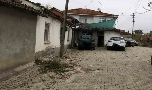 Biga'da kardeş kavgası cinayetle bitti: Abisini boğarak öldürdü