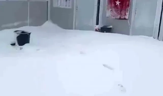Ağrı'nın yüksek kesimleri beyaza büründü