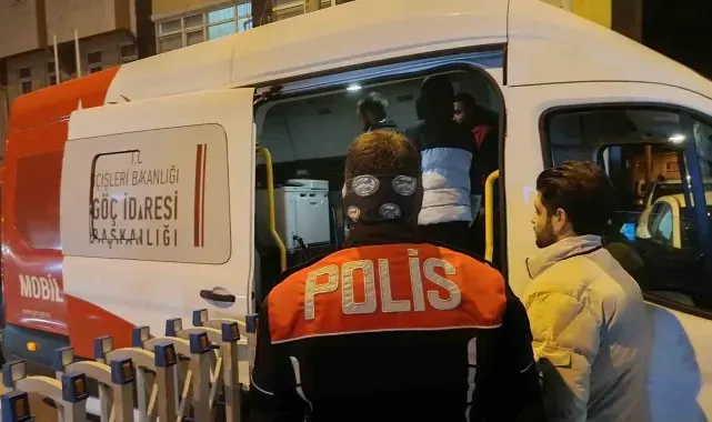 Edirne'de nefes kesen göçmen operasyonu: 17 kaçak göçmen ve 1 FETÖ şüphelisi yakalandı