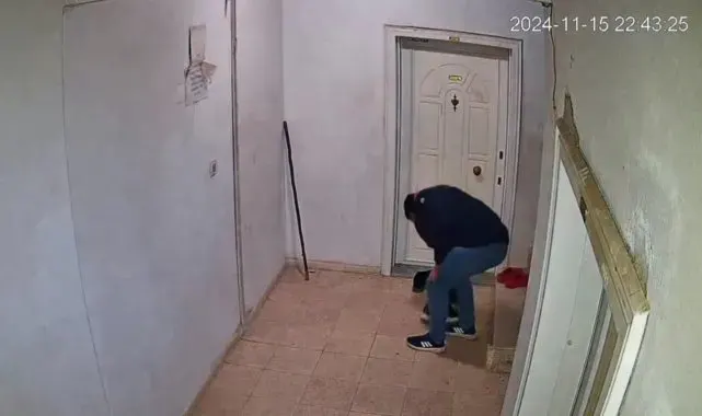 Ayakkabı hırsızlığı güvenlik kamerasında