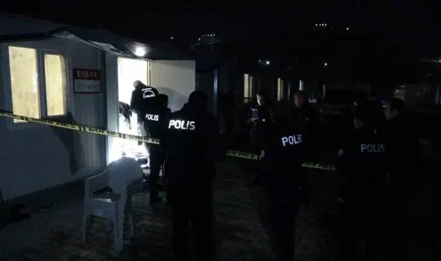 Bıçakla saldıran oğlunu tüfekle sırtından vurdu