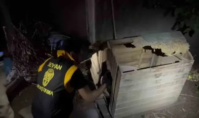 Köpek kulübesinde el bombası, yatakta silah çıktı