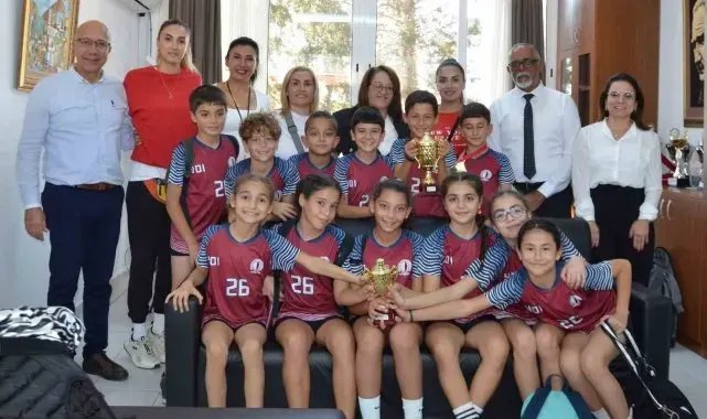 KKTC'nin kuruluşunun 41'inci yılına özel 'Cumhuriyet Yol Koşusu' yapıldı