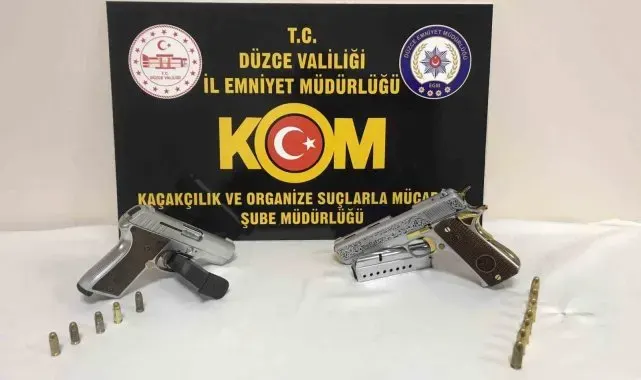 Düzce'de "yağma ve yaralama" suçlarından adliyeye sevk edilen 5 kişi tutuklandı
