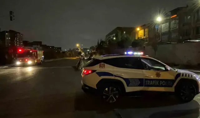 Başakşehir'de elektrikli otomobil ile scooter çarpıştı: 1 yaralı