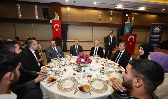 Tahmazoğlu Şahinbeyli öğrencilerle Elazığ'da buluştu