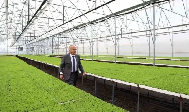 Kendi Kendine Yeten Ordu: 3,5 milyon fide üreticiyle buluştu