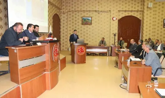 Müdür Emre Yeniay, İl Genel Meclisi'nde kurumun faaliyetlerini anlattı