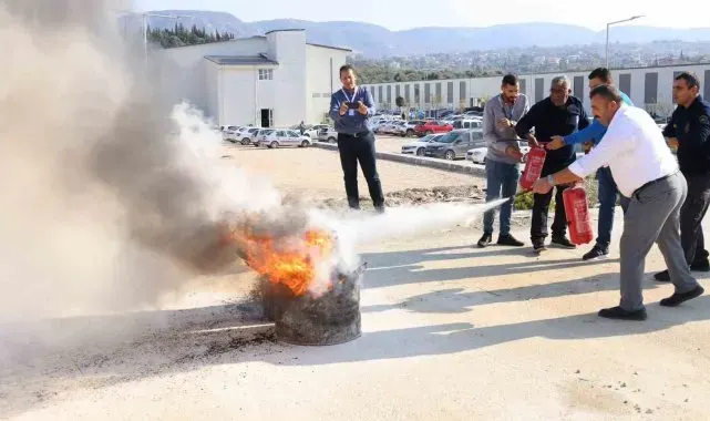 Hastane personeline yangın eğitimi verildi