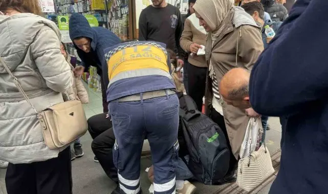 Eski sevgilisi ve kardeşini sokak ortasında bıçakladı