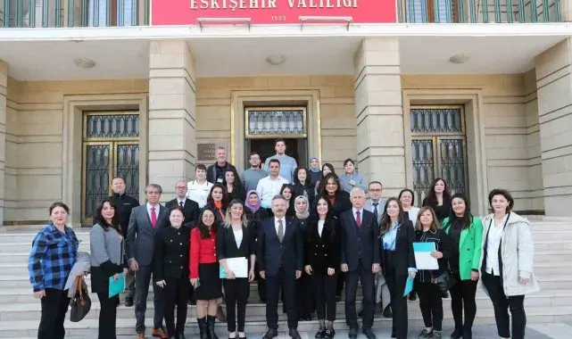 İşaret dili kursunu tamamlayan kamu personeli sertifikalarını aldı