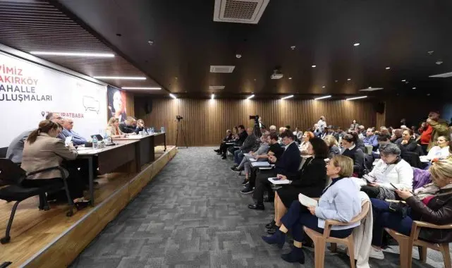 Bakırköy Belediye başkanı Zuhuratbaba Mahallesi sakinleriyle bir araya geldi