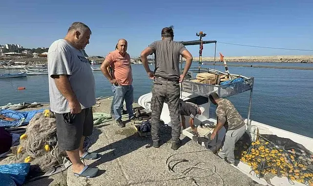 Balıkçılar sezonun ilk gününde 50 ton palamutla limana döndü