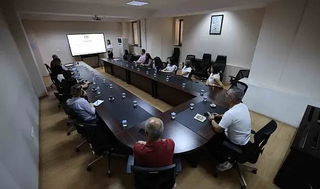 Denizli Büyükşehirde eğitim mesaisi hız kesmiyor