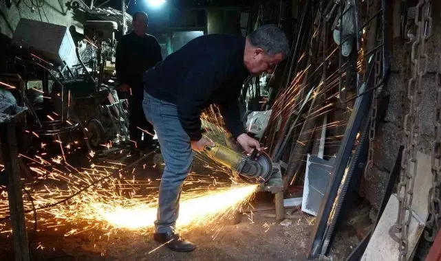 Bir nesilden diğerine aktarılamayan 'demircilik mesleği' yok oluyor