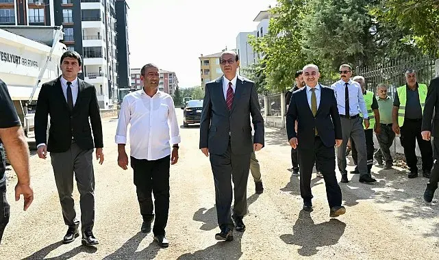 Yeşilyurt'ta asfalt seferberliği sürüyor