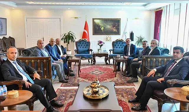 Van'ın Geleceği Platformu'ndan Vali Ozan Balcı'ya ziyaret: "Valimiz ortak akıl ve iş birliğine tam destek verdi"