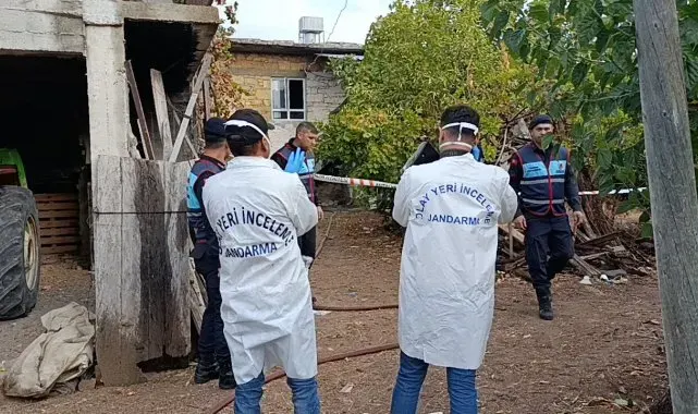 Alzheimer hastası yaşlı kadın yanan evde hayatını kaybetti