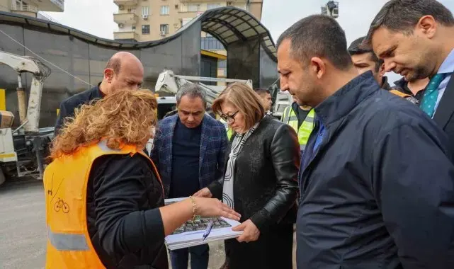 Gaziantep Büyükşehir, Tugay Köprülü Kavşağı'nda şerit arttırma çalışmalarına başladı