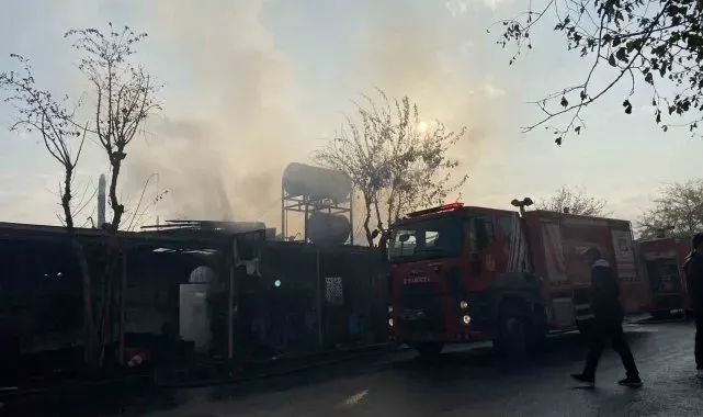 Diyarbakır'da bir kafe alevlere böyle teslim oldu