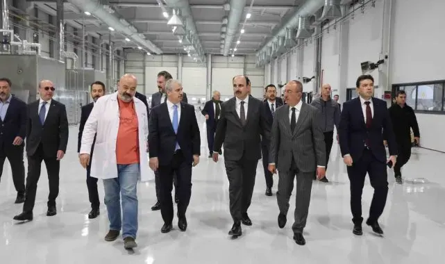 Başkan Altay: "Uygun fiyatlı ve katkısız ekmek üreten Fenni Fırın'da günlük üretim kapasitemizi 150 bine çıkarıyoruz"