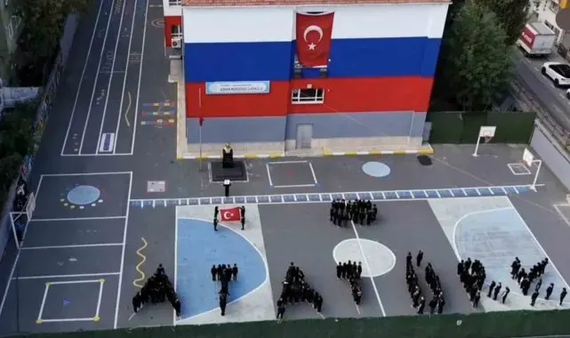 Gaziosmanpaşalı öğrencilerden Atatürk koreografisi