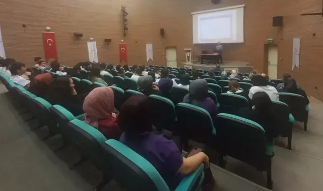 Sağlıkçılara değerler eğitimi gerçekleştirildi
