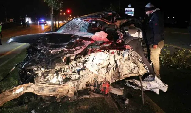 Duble yolda zincirleme kaza, ortalık savaş alanına döndü: 1 ölü, 3 yaralı