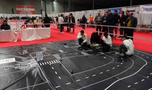 Van'daki robot yarışmasında son gün yoğunluğu