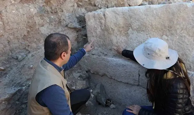 Kapadokya'da 2 bin 200 yıllık parmak izi bulundu