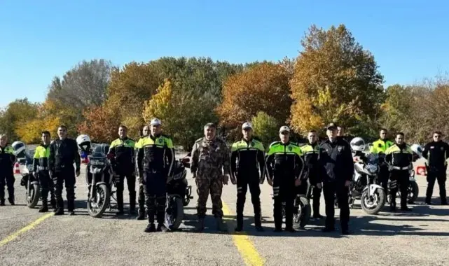 Edirne'de Motosikletli Trafik Polis Timleri eğitimlerini başarıyla tamamladı
